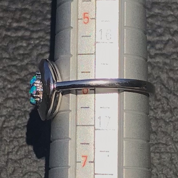 NWOT BLUE OPAL Gemstone 925 Sterling Silver Flower Cluster Ring Size 6 - Picture 5 of 5
